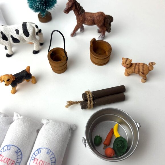 VTG Miniature Farm Animals Flour Sugar Salt Potato Sacks Ax Bucket Washbun Pig - Picture 3 of 4